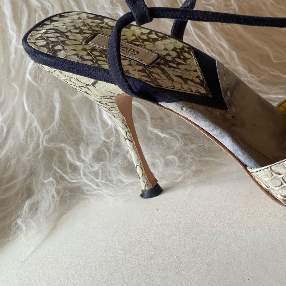 Vintage Prada Women's Strappy Heels - Black and Gold - Picture 13 of 16